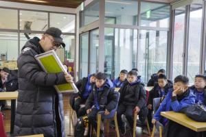 靠足球小将赚钱？董路：我们不跟孩子们签约，也没球员交易签约费