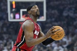 阿德巴约：我们从始至终都在支持罗齐尔 他不在的感觉有点怪