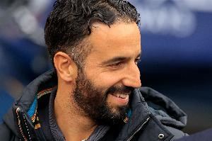 想不到吧！9轮后曼联排名第四领先利物浦1分，利物浦排第六