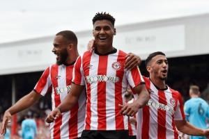 大杀四方！5年前小蜜蜂的宝马三叉戟：姆伯莫+沃特金斯+本拉赫马