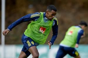 1.4亿瑞典第一身价!伊萨克替补半小时0射门 本届世预赛至今0进球